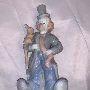 clown figurine